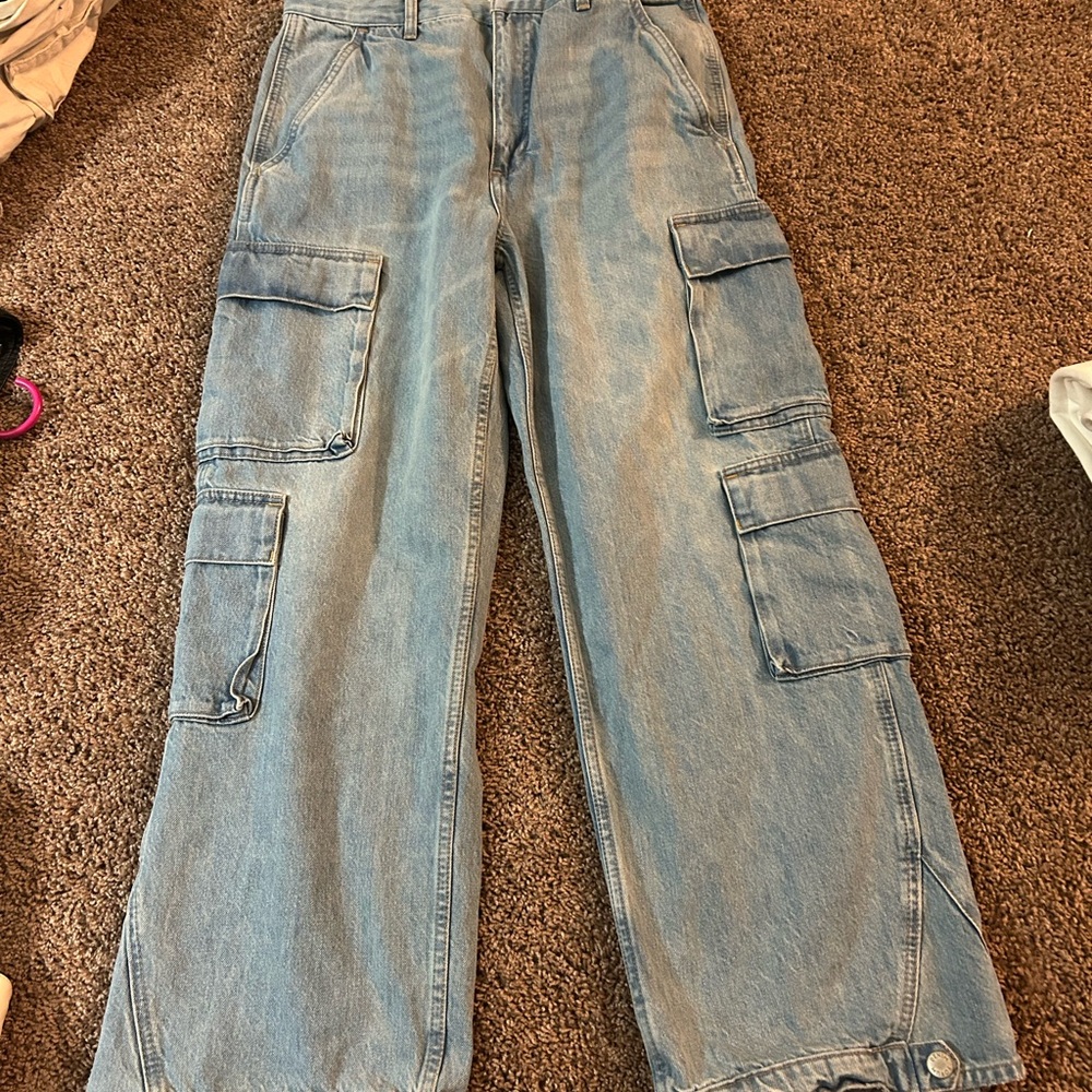 Aritzia High-Rise cargo jeans